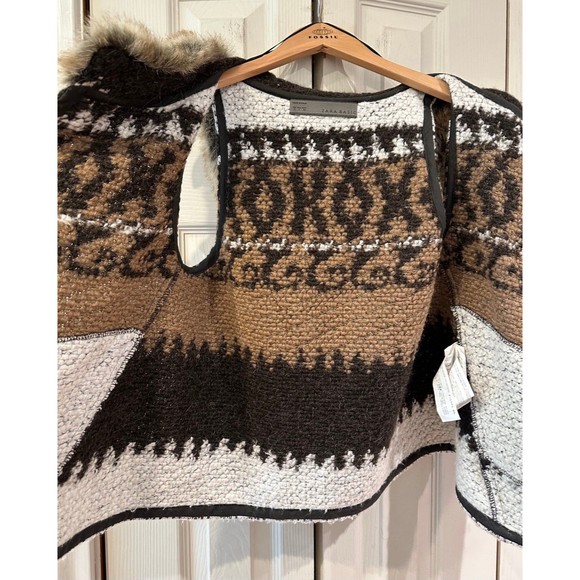 RARE Vtg ZARA Nordic Hooded Fur Trim Asymmetrical Toggle Buckle Sweater Vest S - Picture 12 of 12